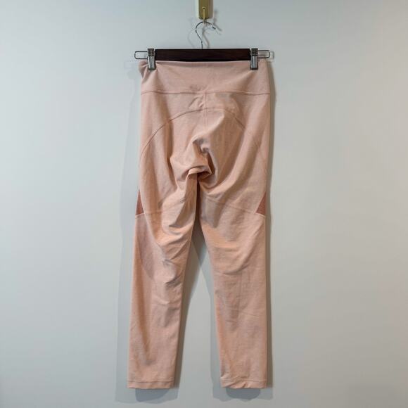 Outdoor Voices 3/4 Warmup Leggings Pink Colorblock XS Athletic Pants EUC - Picture 4 of 5